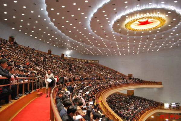 8句话读懂总理政府工作报告中的物流政策 8句话读懂总理政府工作报告中的物流政策